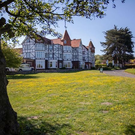 Links Country Park Hotel ウェスト・ラントン エクステリア 写真
