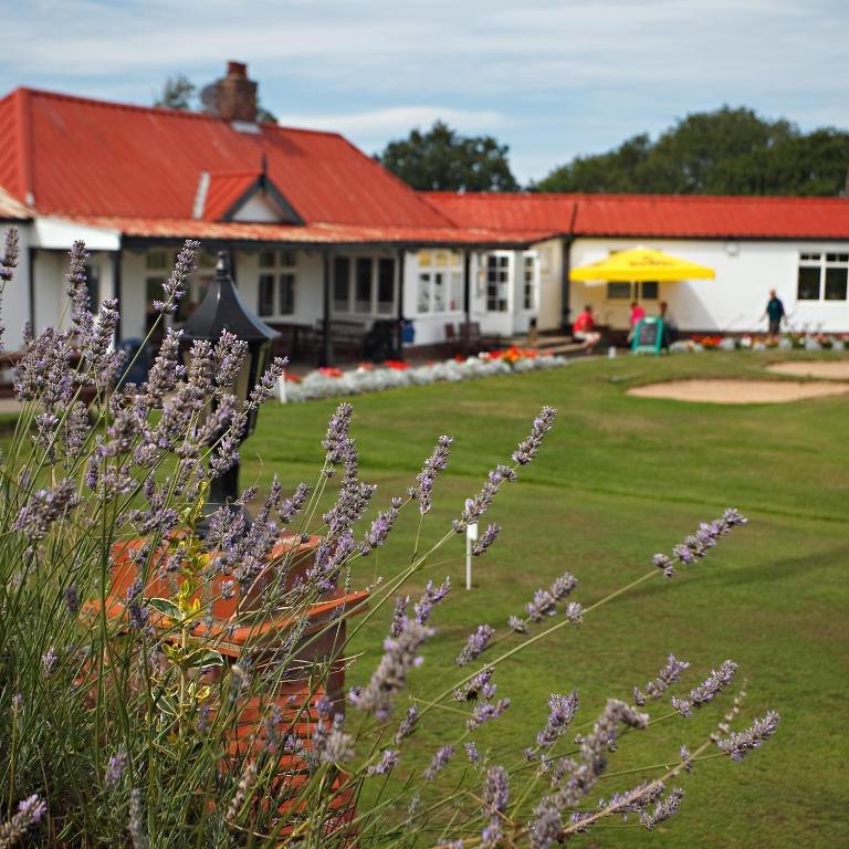 Links Country Park Hotel ウェスト・ラントン エクステリア 写真